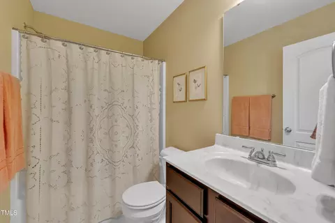 Bath - 412 Airedale Trl, Garner, NC 27529 photo 5 of 5