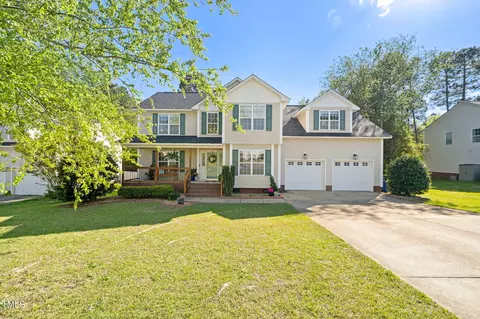 226 Marquis Dr, Cameron, NC 28326