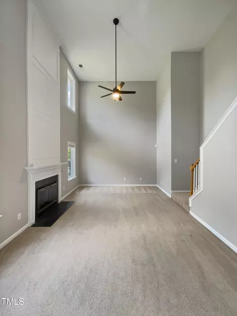 Living - 10 Sandy Bluff Ct, Durham, NC 27703 photo 2 of 3