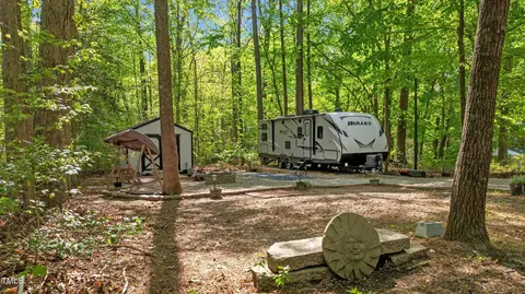 205 Manhato Dr, Louisburg, NC 27549
