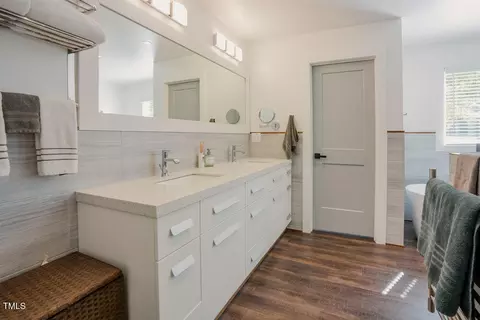 Bath - 7955 Midnight Ln, Wake Forest, NC 27587 photo 1 of 10