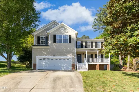 213 Meadow Fox Rd, Holly Springs, NC 27540
