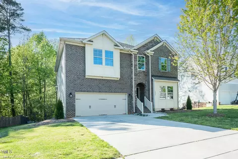 1004 Longleaf Pine Pl, Mebane, NC 27302