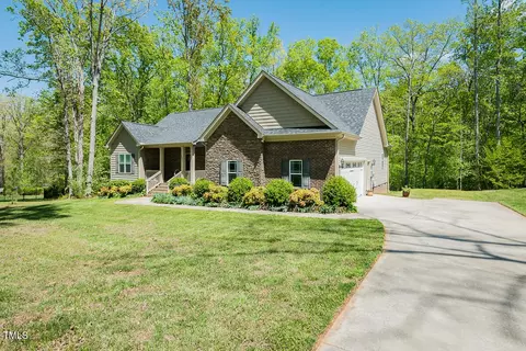 4057 Mackenzie Dr, Haw River, NC 27258