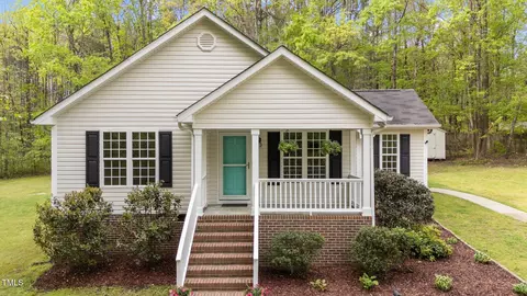 1106 Lake Ridge Dr, Creedmoor, NC 27522