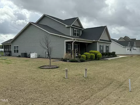 116 Polenta Fields Dr, Smithfield, NC 27577 photo 2