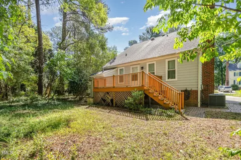 Exterior - 3109 E Folkestone Pl, Raleigh, NC 27604 photo 7 of 9