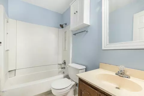 Bath - 3109 E Folkestone Pl, Raleigh, NC 27604 photo 2 of 2