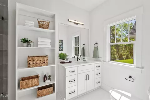 Bath - 2019 James St, Durham, NC 27707 photo 1 of 8