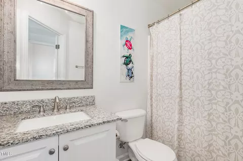 Bath - 101 Rustic Pine Ct, Apex, NC 27502 photo 2 of 2