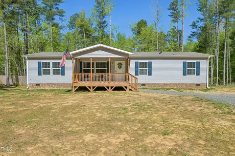 6641 Woodlawn Dr, Oxford, NC 27565
