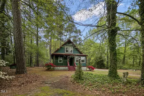952 Glover Rd, Dunn, NC 28334