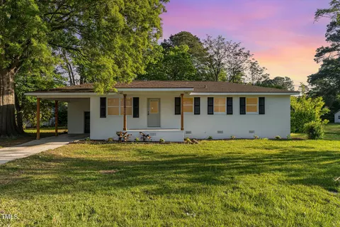 124 Strickland Dr, Smithfield, NC 27577