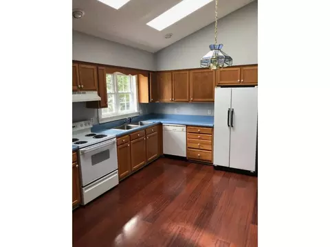 707 E Main St, Haw River, NC 27258 photo 3