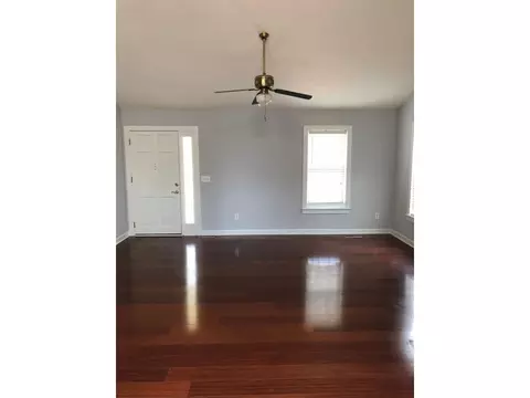 707 E Main St, Haw River, NC 27258 photo 2