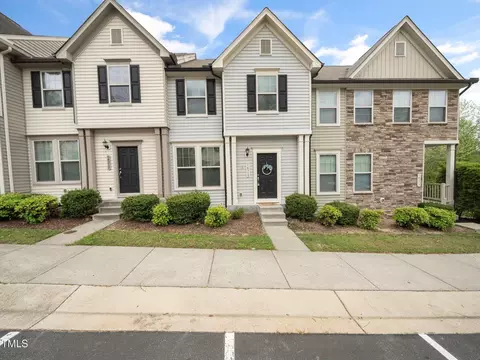 14315 Foxcroft Rd, Raleigh, NC 27614