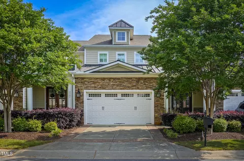 2307 Carriage Oaks Dr, Raleigh, NC 27614