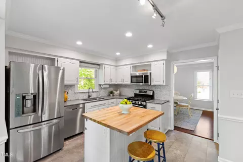 Kitchen - 213 Beechtree Dr, Cary, NC 27513 photo 2 of 6