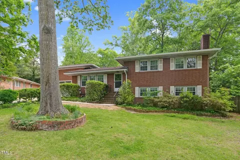 905 Cindy St, Cary, NC 27511