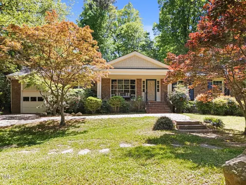 1616 Beechwood Dr, Raleigh, NC 27609