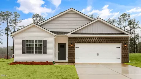 2736 Luxborough Ln, Mebane, NC 27302
