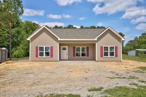 2820 Tara Dr, Clayton, NC 27520