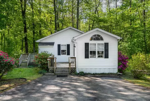 107 Piquot Dr, Louisburg, NC 27549
