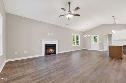 411 E First St, Kenly, NC 27542 photo 6