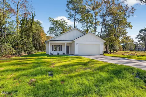 411 E First St, Kenly, NC 27542 photo 2