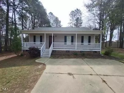 105 Brookwood Ct, Four Oaks, NC 27524