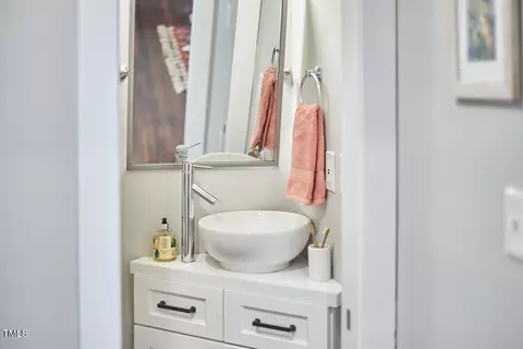 Bath - 918 Orient St, Durham, NC 27701 photo 2 of 8