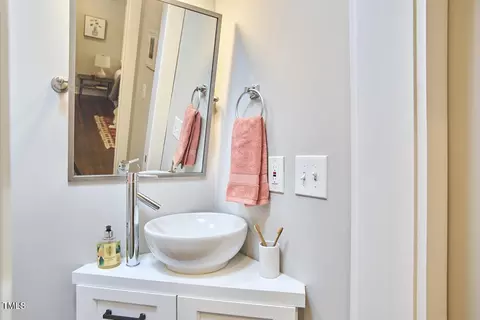 Bath - 918 Orient St, Durham, NC 27701 photo 1 of 8