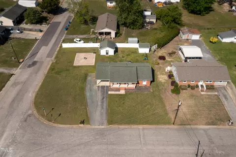 101 Pine St, Dunn, NC 28334 photo 23