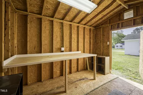 101 Pine St, Dunn, NC 28334 photo 17