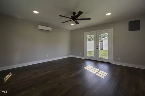 101 Pine St, Dunn, NC 28334 photo 14