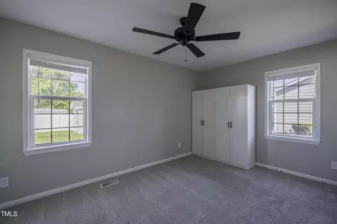 101 Pine St, Dunn, NC 28334 photo 11