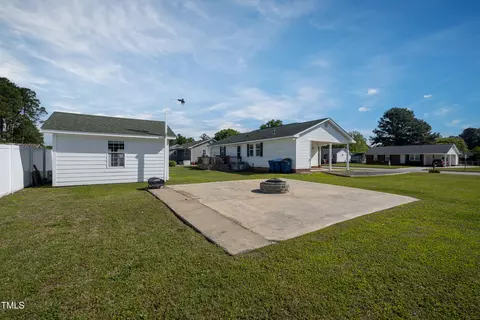 101 Pine St, Dunn, NC 28334 photo 18