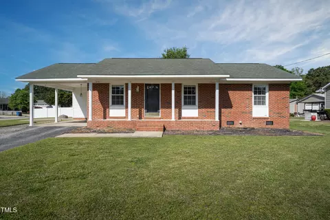 101 Pine St, Dunn, NC 28334