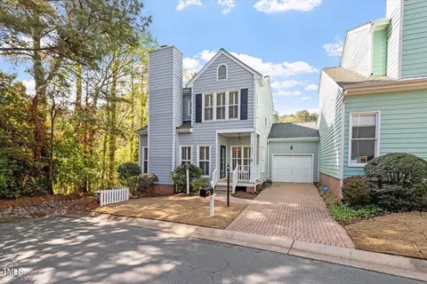 1601 Dunraven Dr, Raleigh, NC 27612