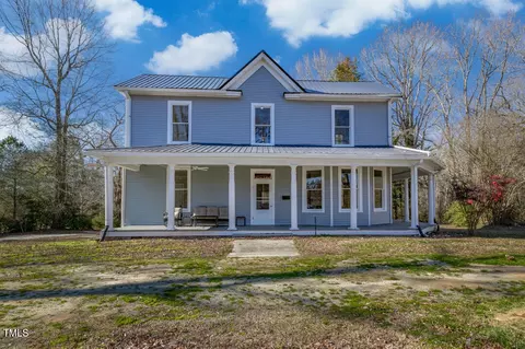 437 S Main St, Warrenton, NC 27589
