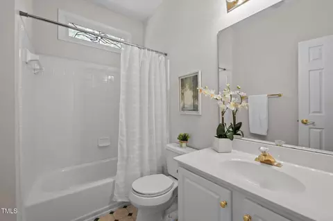Bath - 107 Weslyn Trace Dr, Durham, NC 27703 photo 4 of 4