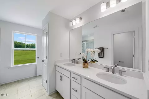 Bath - 8724 Wardle Ct, Wake Forest, NC 27587 photo 1 of 2