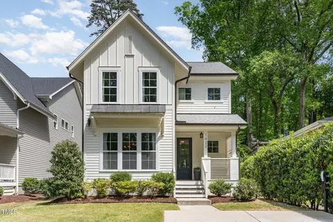 1422 Banbury Rd, Raleigh, NC 27607