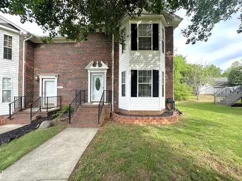 208 Mallard Creek Dr # B, Graham, NC 27253