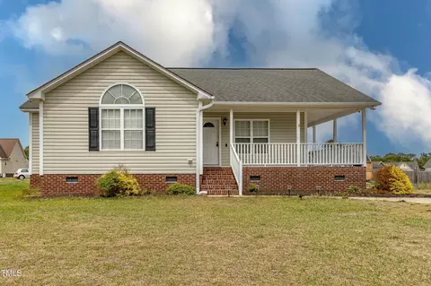 301 Stewarts Farm Rd, La Grange, NC 28551