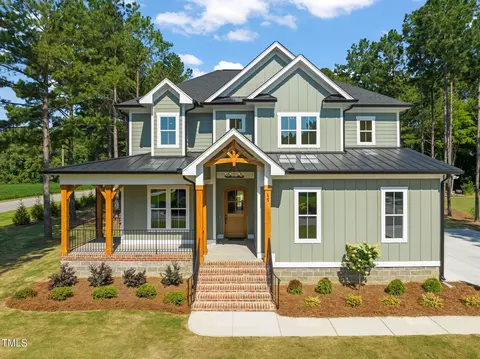 15 Independence Dr, Smithfield, NC 27577 photo 2