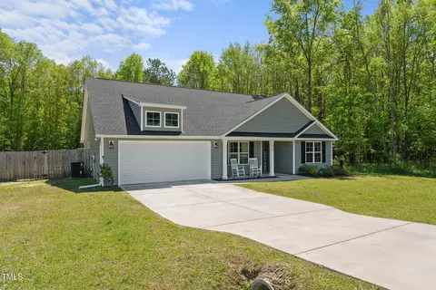 479 Kotata Ave, Bunnlevel, NC 28323 photo 2