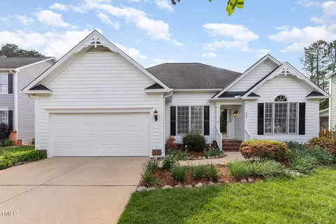300 Ravenstone Dr, Cary, NC 27518