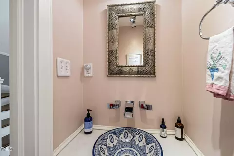 Bath - 1024 W Markham Ave, Durham, NC 27701 photo 3 of 4