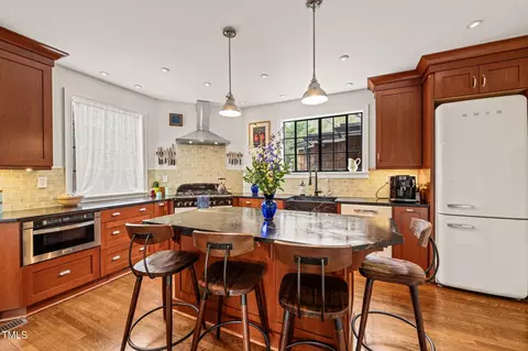 Kitchen - 1024 W Markham Ave, Durham, NC 27701 photo 1 of 4